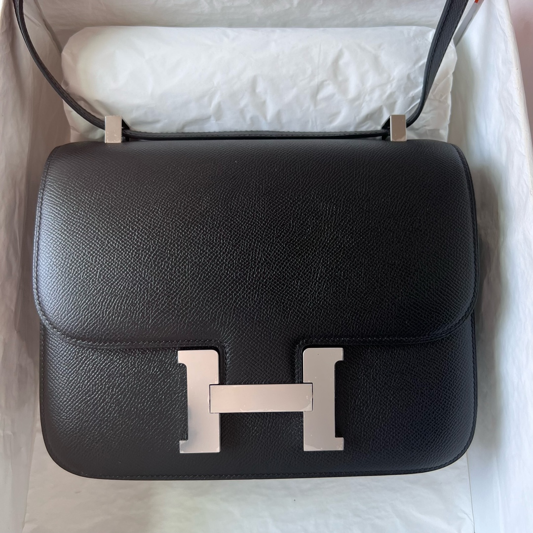 Hermes Constance 24cm Shoulder Bag In Black Epsom Leather